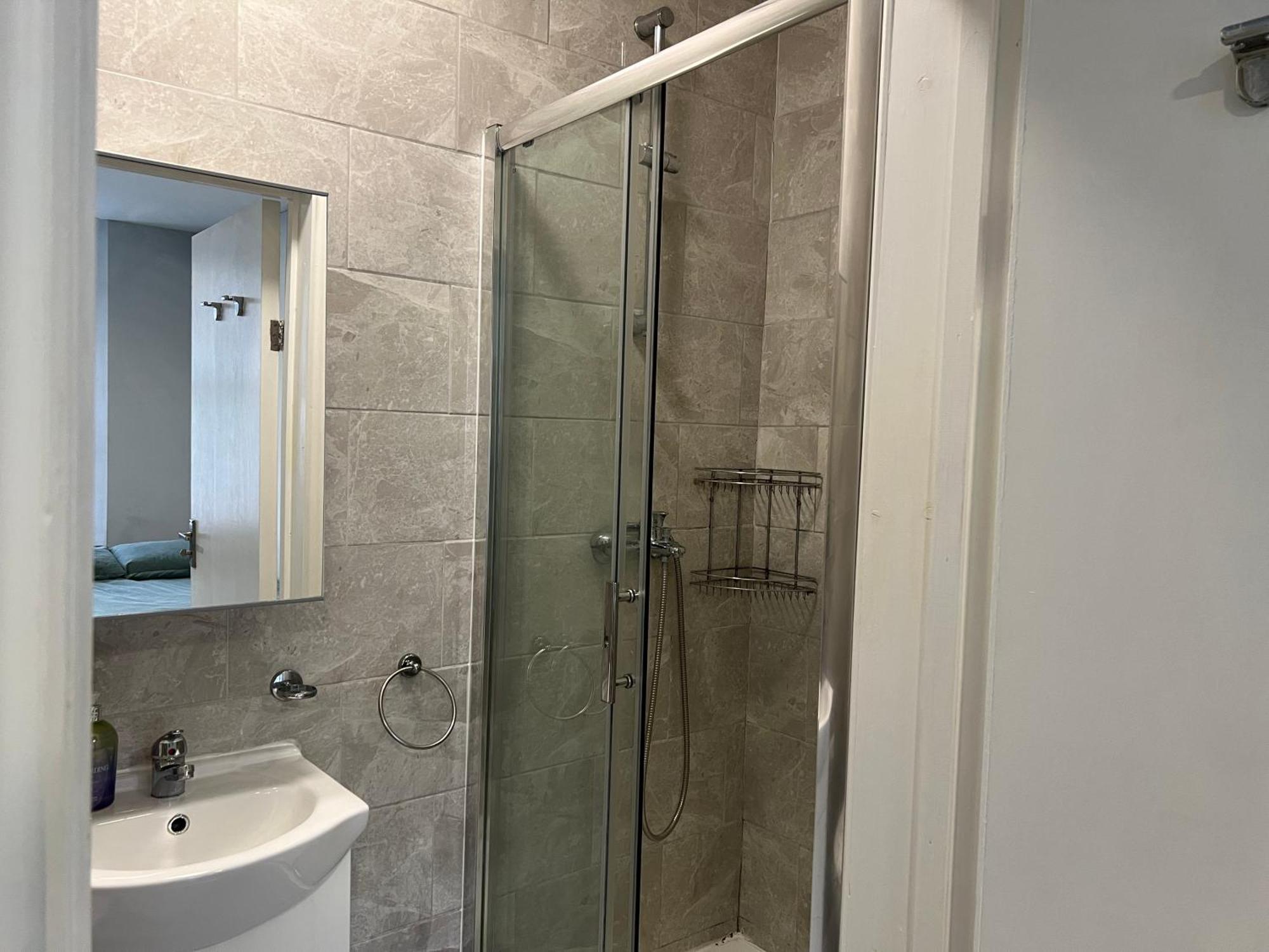 Sterne Street 4 Person Room London Eksteriør bilde
